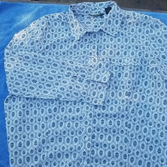 Eddie Bauer patterned button down dress shirt EUC - Picture 2 of 5